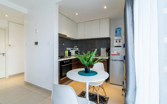 ASTORIA 1BDR with a gym&pool with views