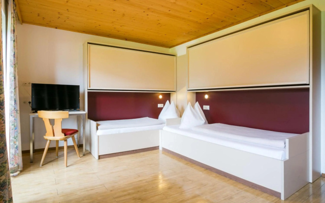 Jugendhotel Markushof Youth Hostel