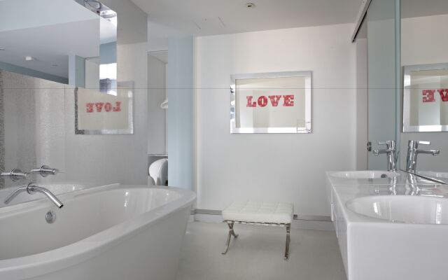 Citrus Hotel Cheltenham by Compass Hospitality