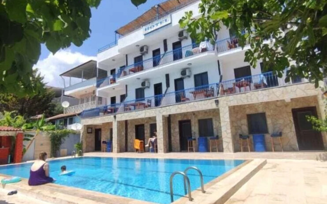 Blue Star Otel