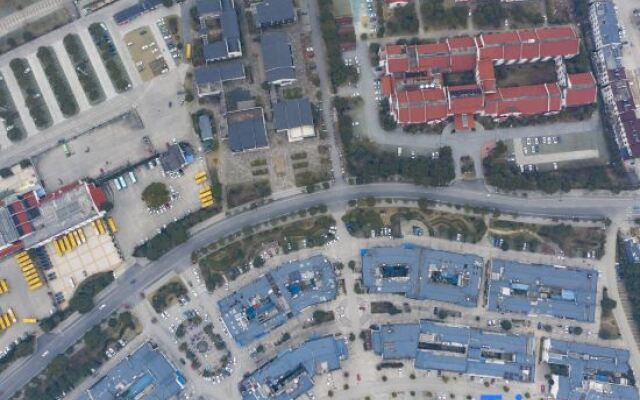 Jiuhuashan Center Hotel