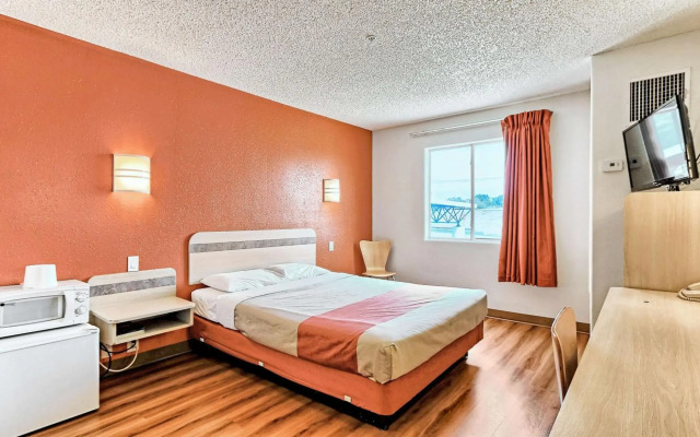 Motel 6 Killeen, TX