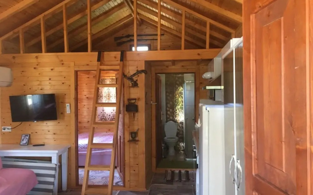 YALILI Wooden House