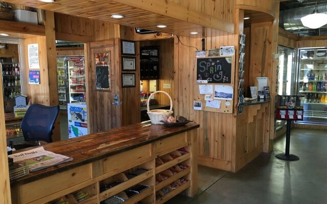 The Green Bridge Inn