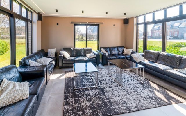 Delightful Villa in Sourbrodt With Swimming Pool, Terrace