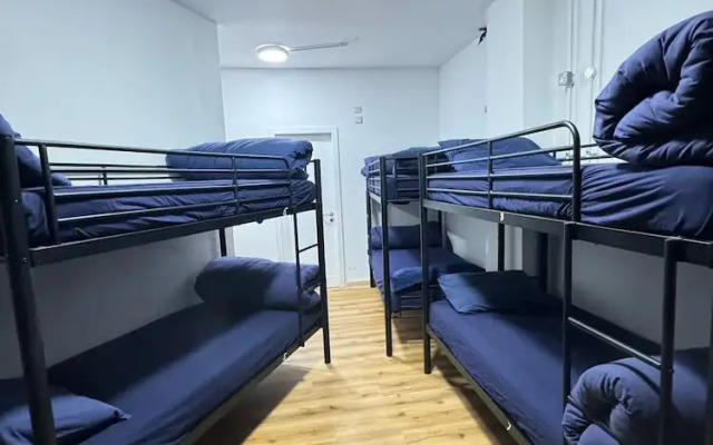 Rahman Hostel - Manchester
