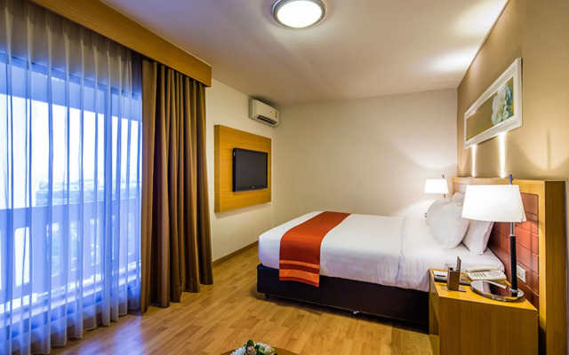 Maple Hotel