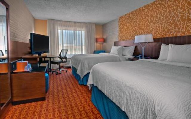 Fairfield Inn & Suites Fort Worth I-30 West near NAS JRB