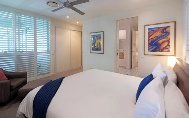Pavillion 17 - Waterfront Spacious 4 Bedroom With Own Inground Pool And Golf Buggy – Guest Rooms – Hamilton Island