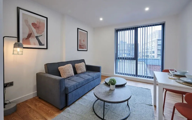 Host Stay Deluxe Studio for Two Sevenstay Apartments