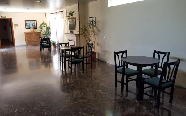 Hotel Reina Isabel