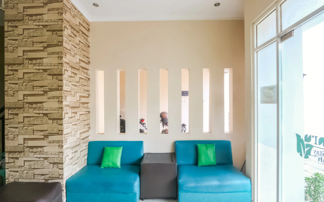 OYO 90193 D'waru Homestay Syariah