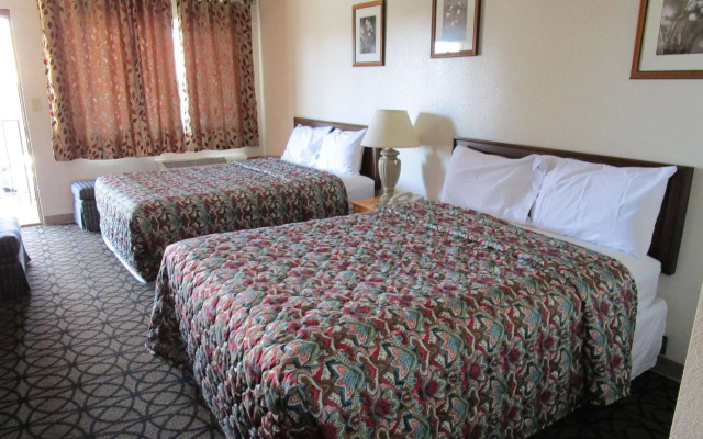 Northwoods Motel