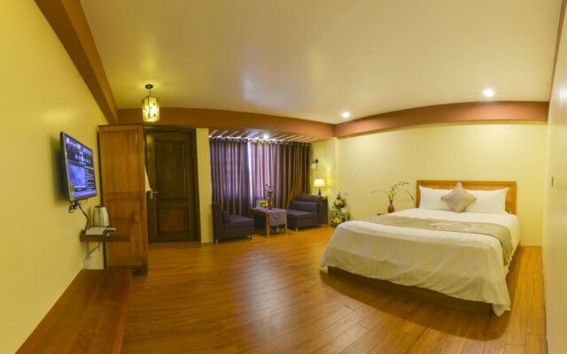 The Mountaineer Hotel