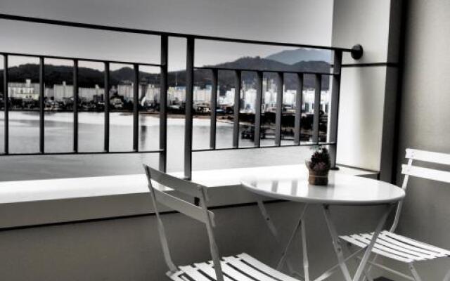 Nadree House 1
