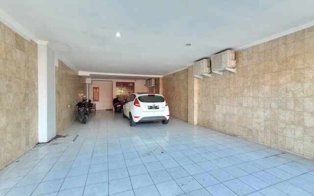 Urbanview Le Reno Inn Wirobrajan by RedDoorz