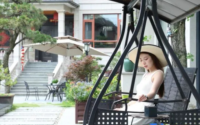 Yunshang Grassland Yinshe Courtyard Meisu