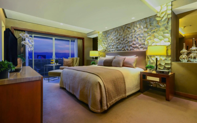 Midas Hotel & Casino