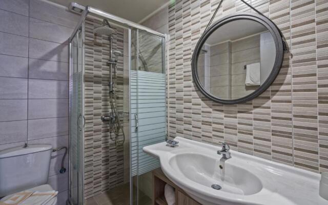 Lefkoniko Icarus Suites