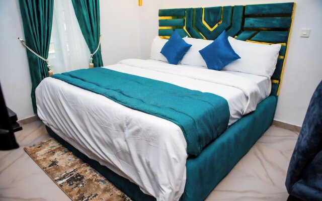 El Elyon Hotel and Suites