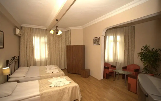 Aquarium Hotel