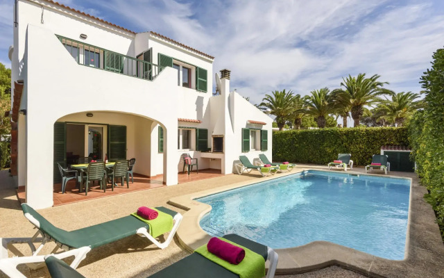 Villa Juanita Blanes