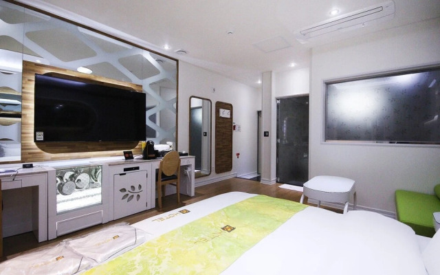 Mungyeong Myeongpum Hotel Geonilla