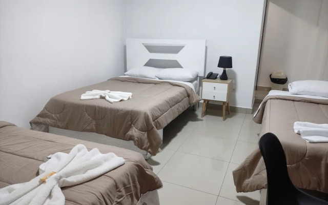 Maxy's Inn Hotel & Suite