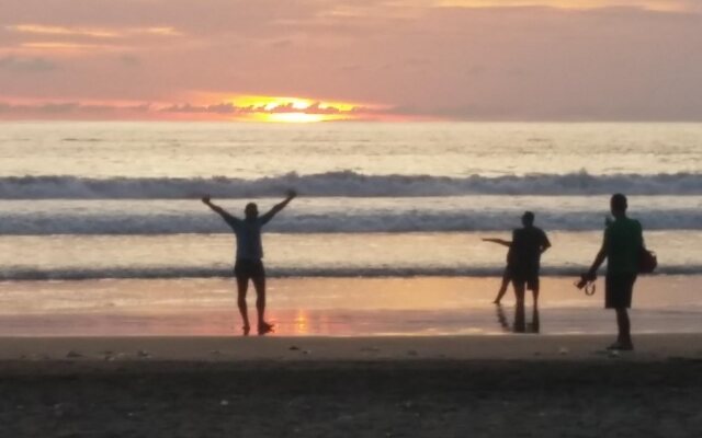 Puri Naga Beachfront Cottages