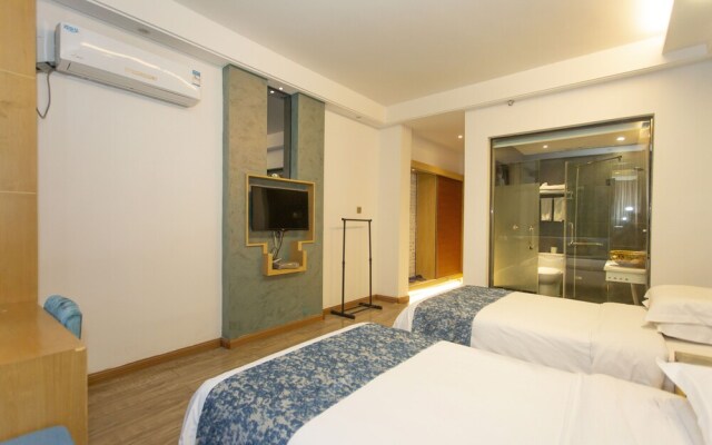 Zhangjiajie Heyday Hotel