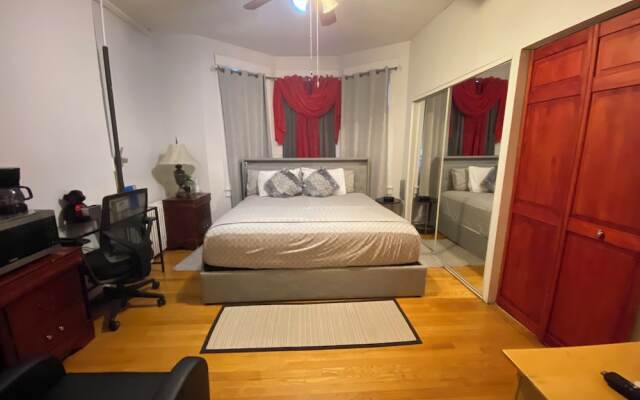 Room-7 Private Room With Jacuzzi, Massag