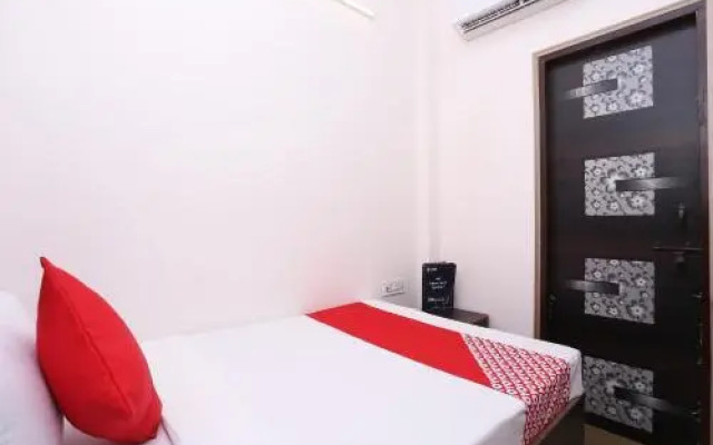 Hotel Venus by OYO Rooms