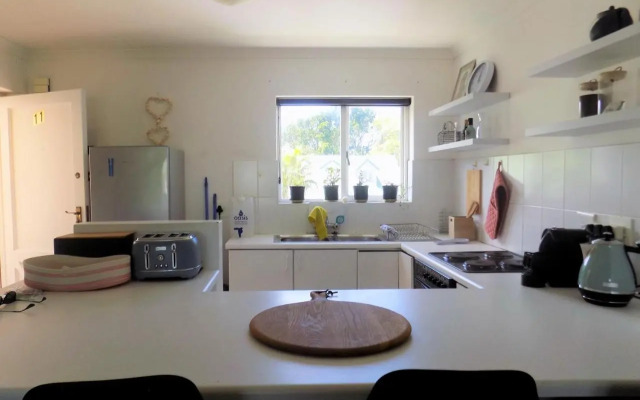 11 Mustique, Riverclub