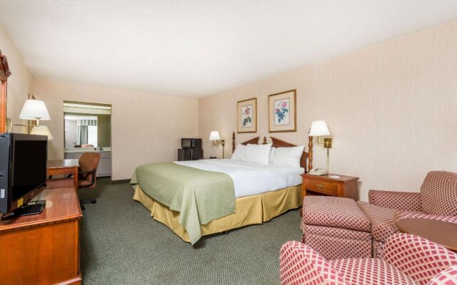 Ramada by Wyndham Perry Near Fairgrounds