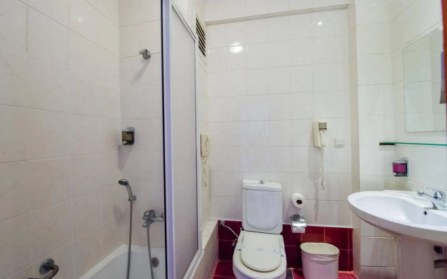 Assos Eden Gardens Hotel