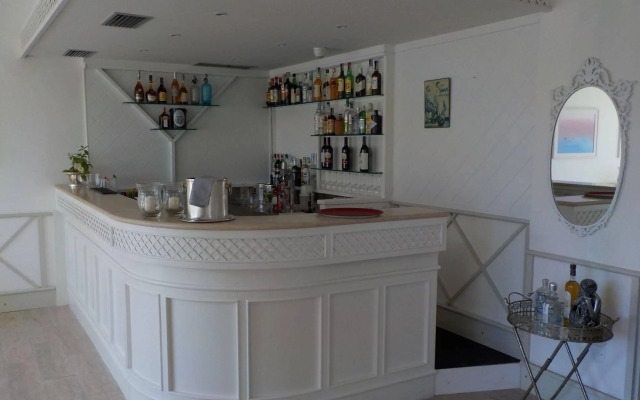 Hotel Bijou