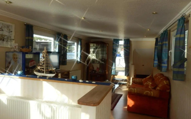 Hotelschiff Nedeva Bremen