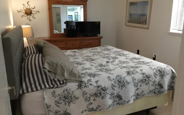 Sea Sands 104