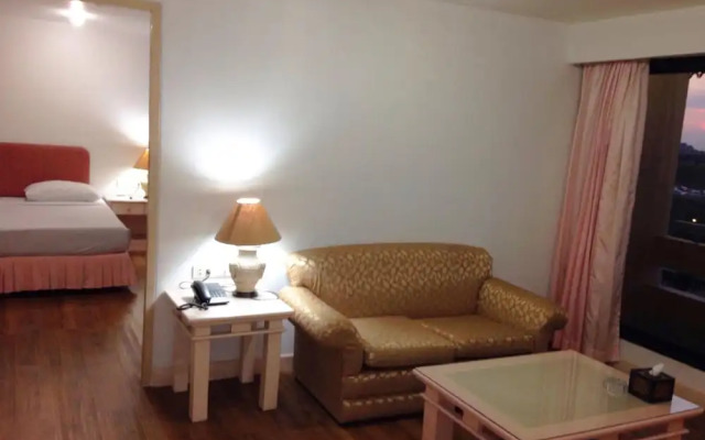 Lee Place Hotel