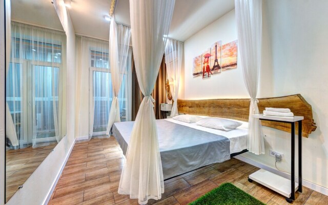 Apartment Sapernoe pole 14-55