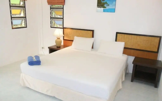 Khaolak Banana Bungalow
