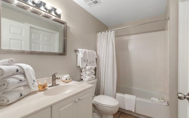 Windemere 904 with Pool Side Cabana