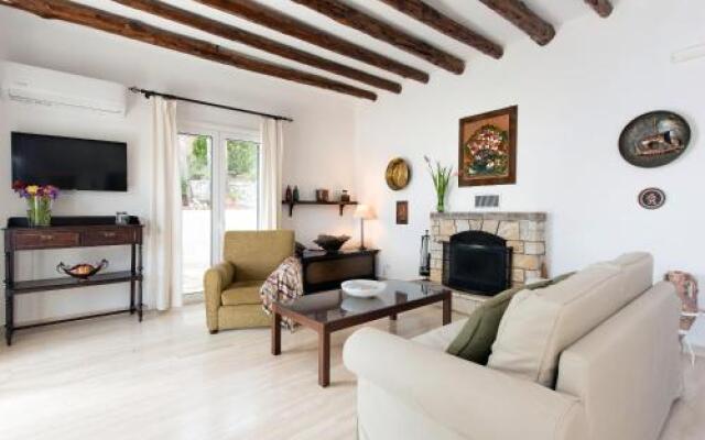 Thalia'S House