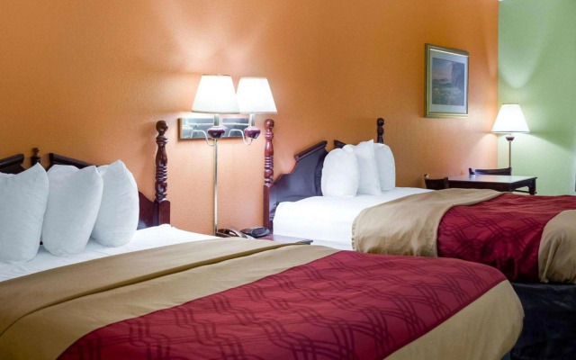 Econo Lodge Canton I-55