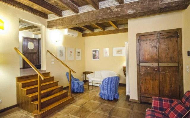 Garisenda Lodge