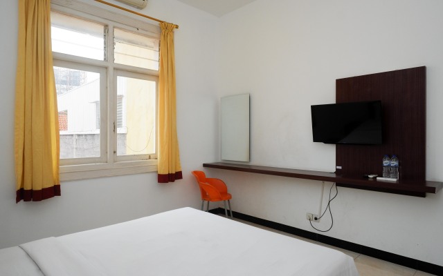 Urbanview Hotel Artama Simpang Lima by RedDoorz