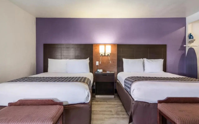 Carmel Hill Lodge