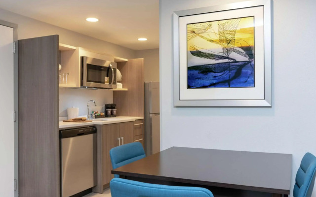 Home2 Suites by Hilton Indianapolis Airport