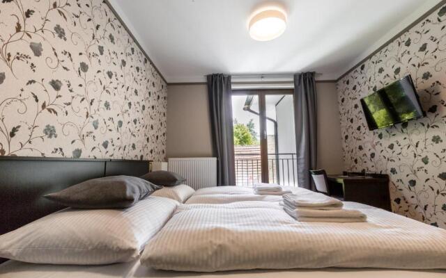Hotel Mandat