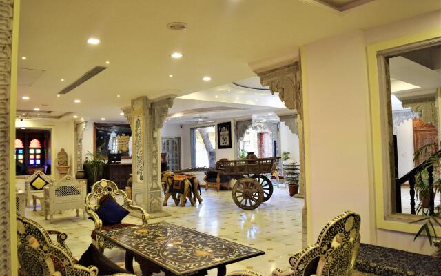 Bloom Boutique | Lake Pichola
